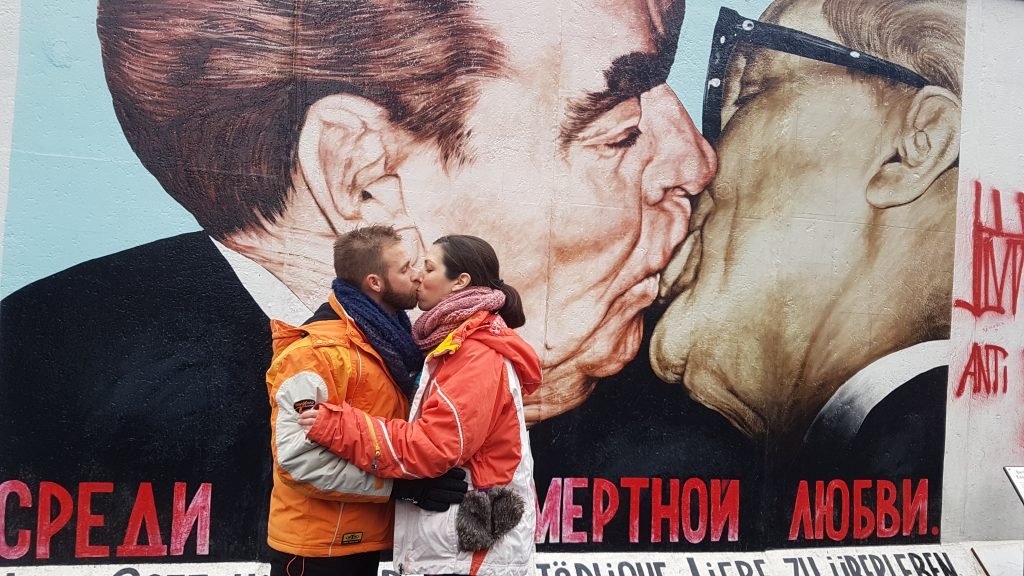 muro beso berlin